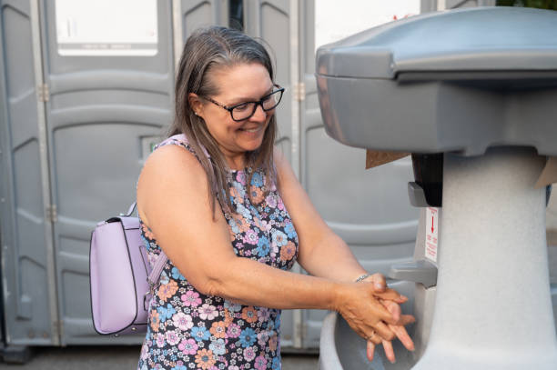 Best Affordable portable toilet rental  in Bath, MI