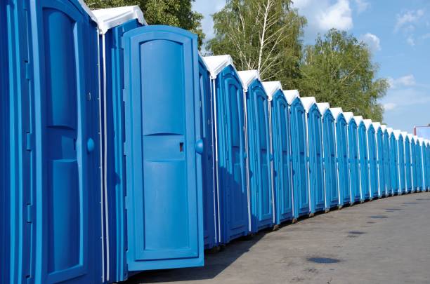 Best Porta potty delivery and setup  in Bath, MI